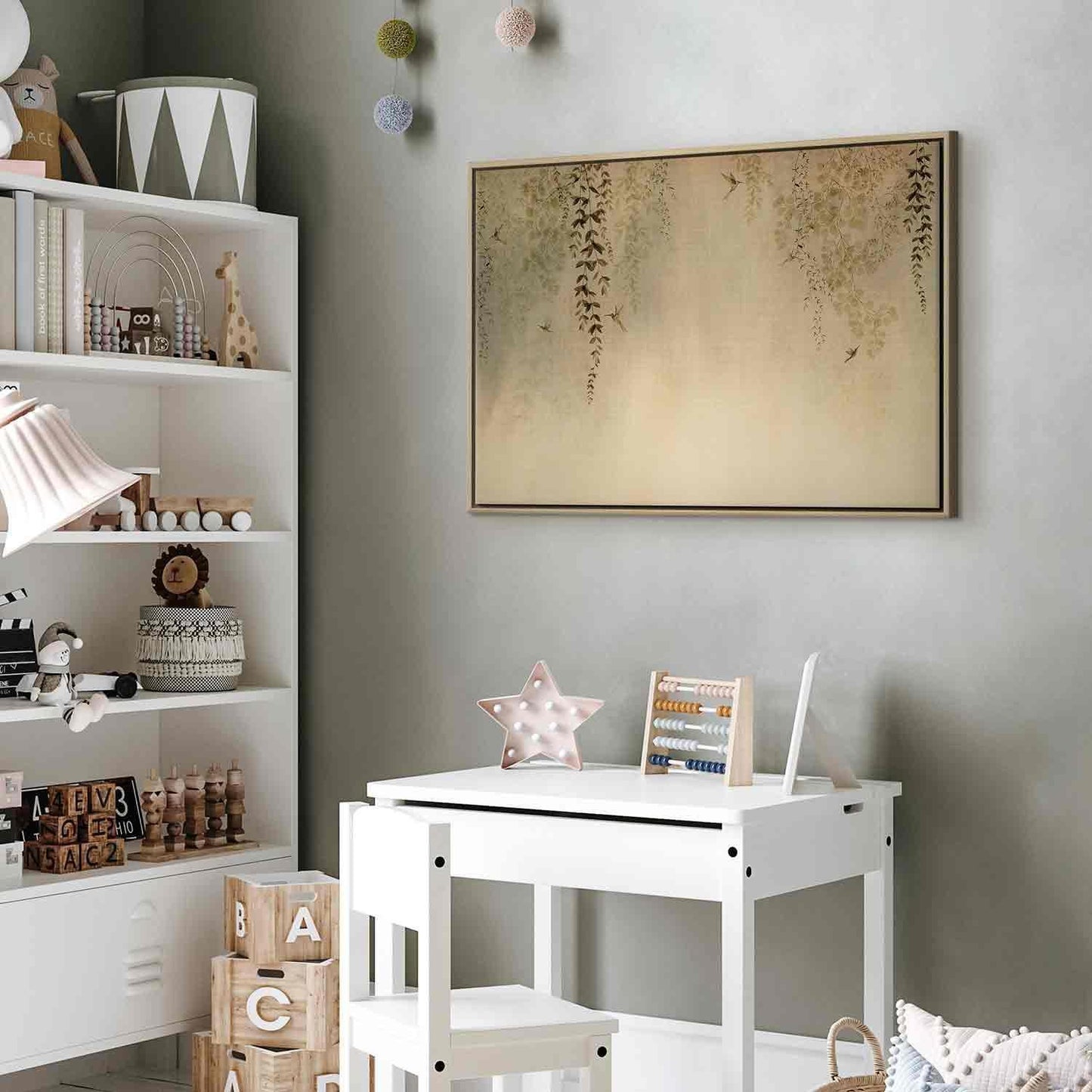 Vårhage - Kolibrier blant tregrener i beige nyanser