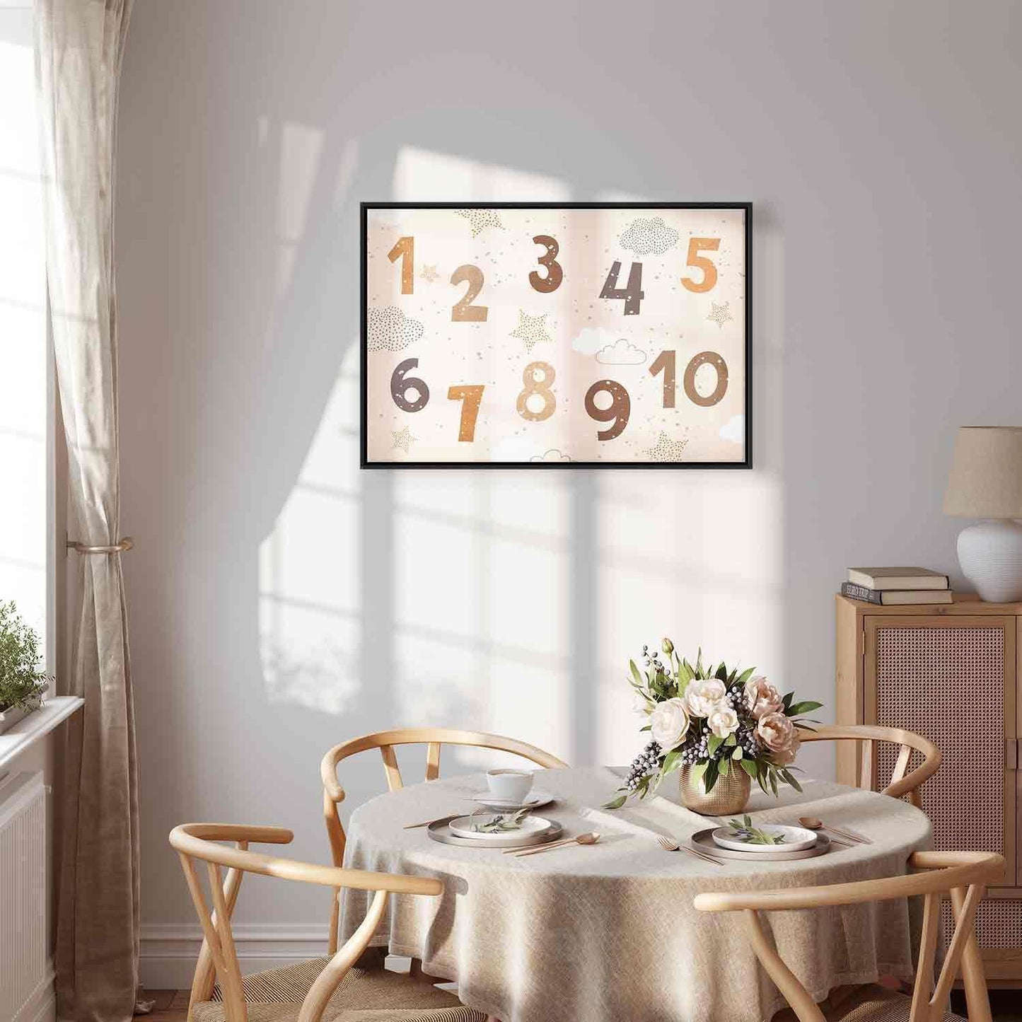 Hoppende tall - Tall i en dempet beige-brun fargetone blant snøfnugg, stjerner og skyer