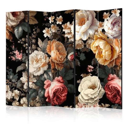 Blomsterdekorasjoner i vintagestil - en mengde fargerike blomster på svart bakgrunn