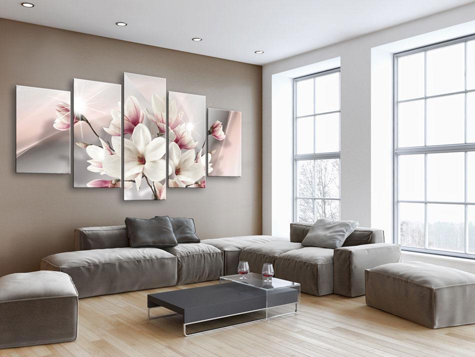 Magnolia i blomstring