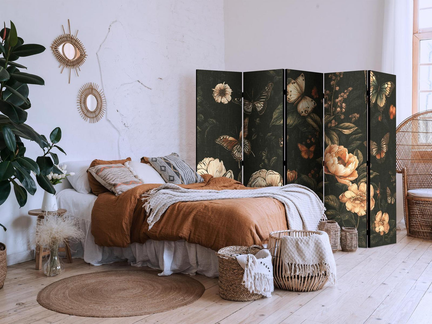 Mystisk hage - Sommerfugler flyr over blomster - Rustikk kveld